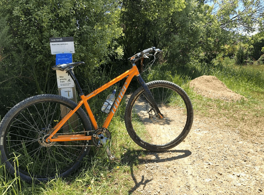 rigid frame mountain bike